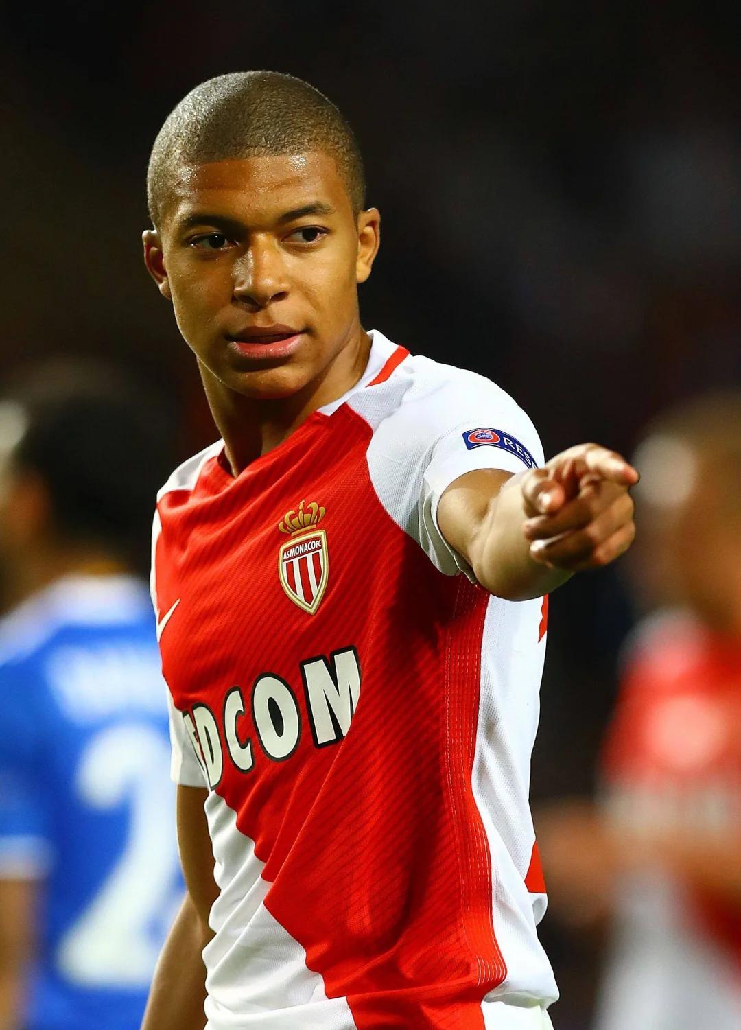 伦敦足球：弗拉米尼在商业帝国取得成功，阿森纳始终在他心中