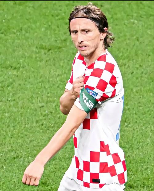 西卡：每一场胜利都十分宝贵，赫夫在防守端始终发挥巨大作用